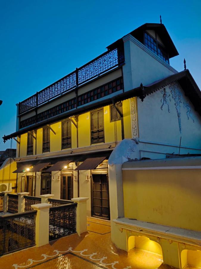 Deewanji Ni Haveli Bed & Breakfast Ahmedabad Luaran gambar
