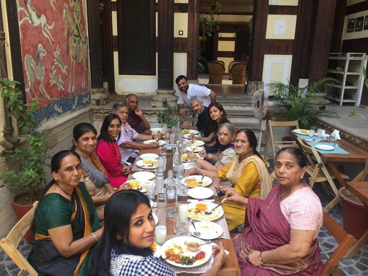 Deewanji Ni Haveli Bed & Breakfast Ahmedabad Luaran gambar